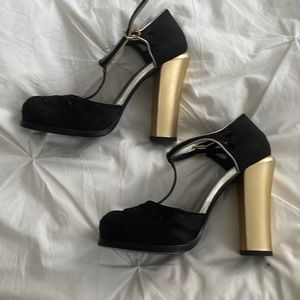 Fendi Black and Gold Heels